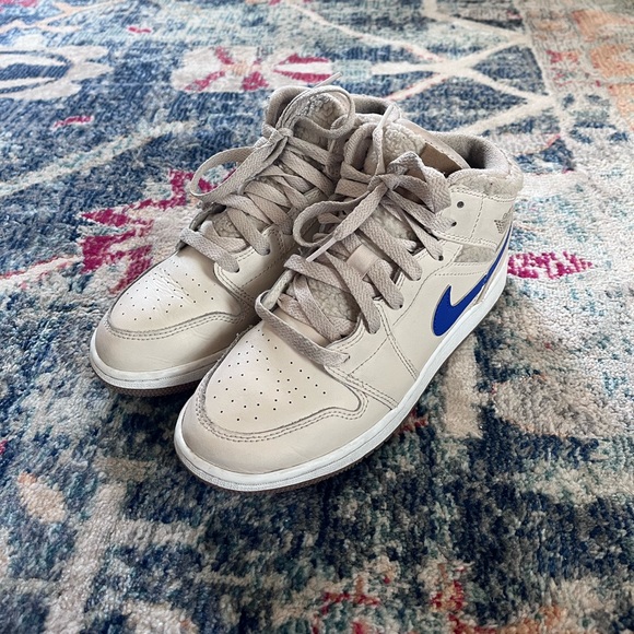 Jordan Other - Jordan 1 miss fleece pearl white